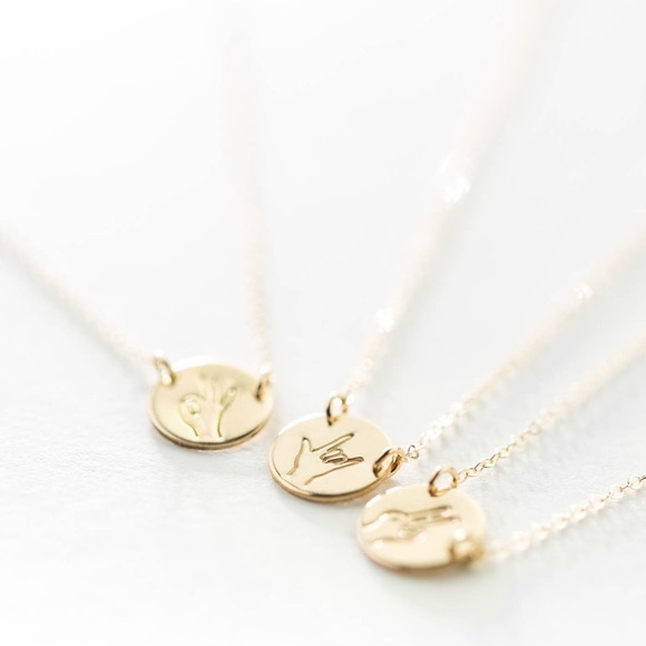 “Much Love” Hand Heart Boho Charm Pendant Necklace - Picture 8 of 16